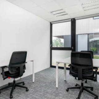 Bureau privé 25 m² 5 postes Location bureau Avenue de la Marne Marcq-en-Barœul 59700 - photo 2